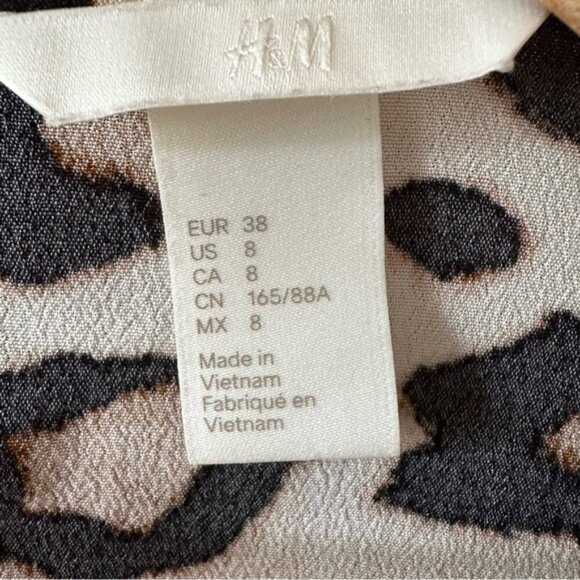 H&M Leopard Print Short Sleeve Blouse Cheetah Print Top Animal Print Tunic - Picture 8 of 10